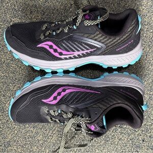 Saucony Women's Size 9 Excursion TR15 Trail Black Purple Running Shoes
